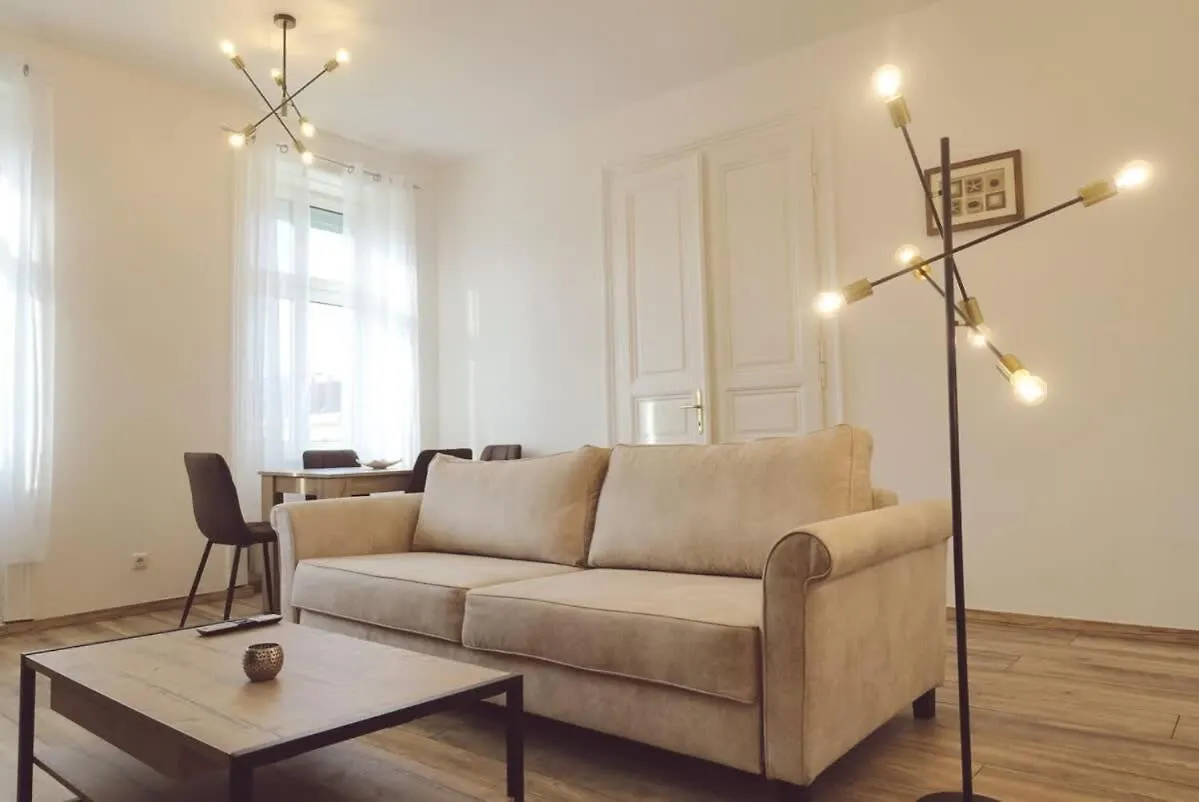 King Bed Free Parking Fast Wifi Pet Friendly Apartment Vienna