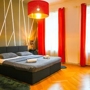  Apartment Highlight Center