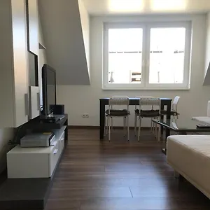 Sunny By Jr City וינה